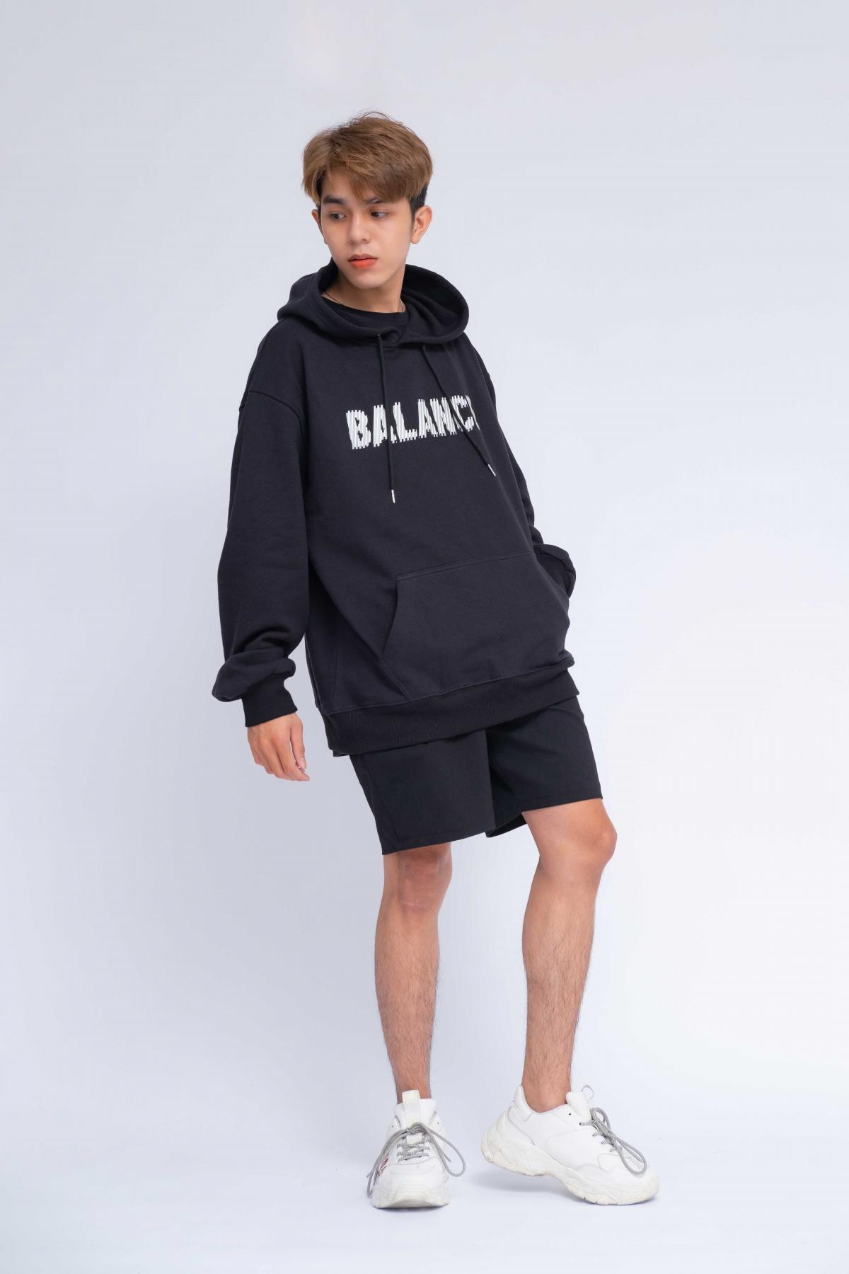 Áo Hoodie Oversized Nam Balance R&G #1