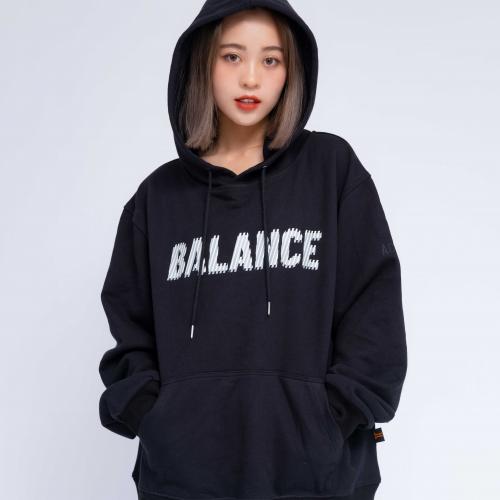 Áo Hoodie Oversized Nữ Balance R&G